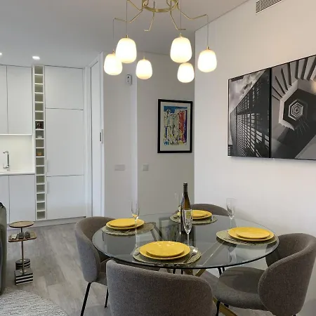 Downtown Premium 1 *